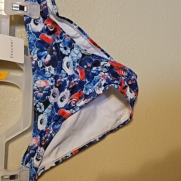 Ekouaer 2 piece NWT Swim Suit Bakini - Picture 3 of 9